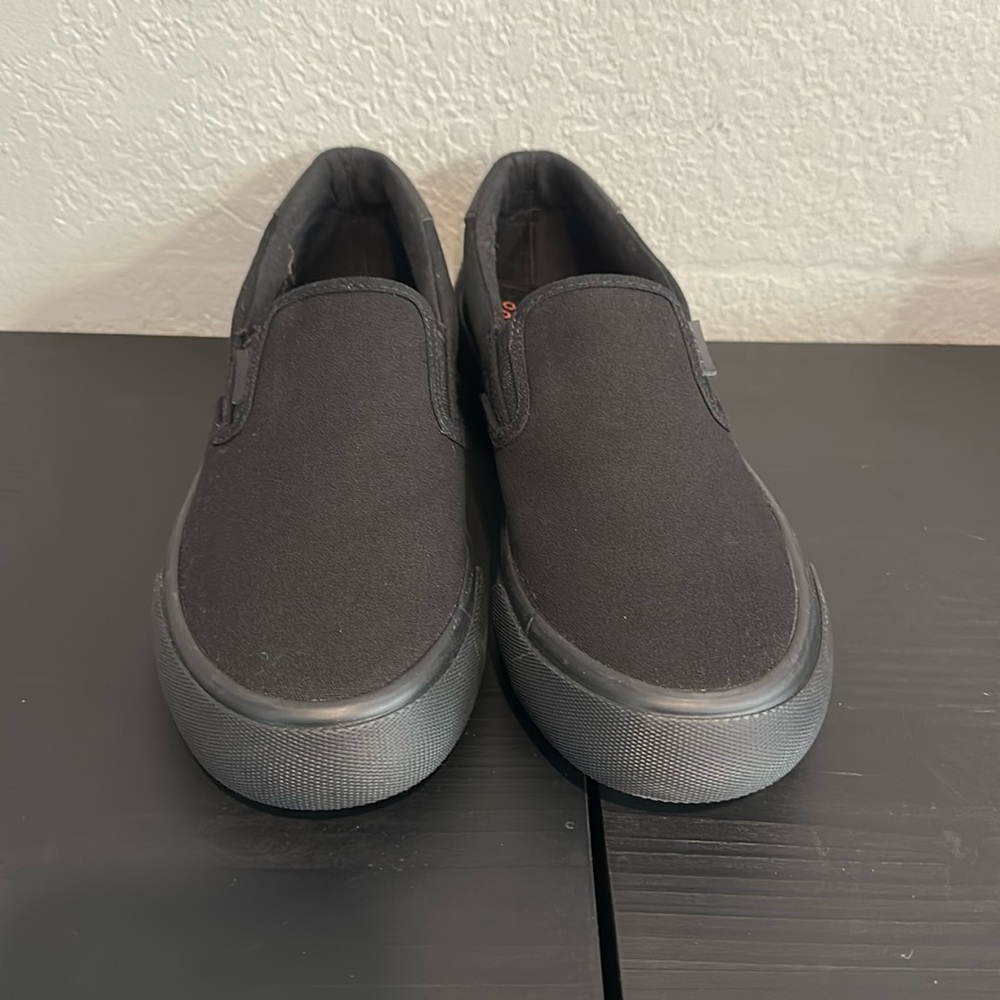 Brand new LUGZ